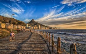 Passeggiare sul lungomare a Sea Point 